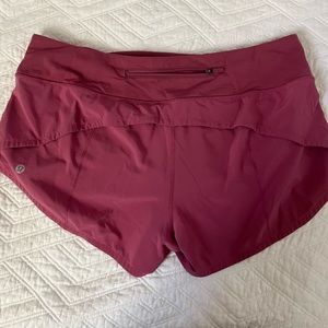 Lululemon speed up shorts low rise 2.5”